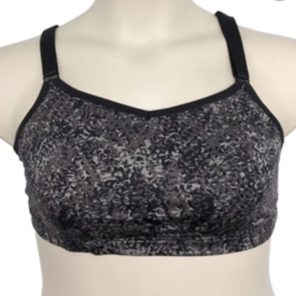 Livi Black and Gray Sports Bra Size 22/24